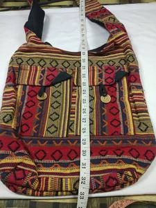 Bolso de hombro de algodón azul hecho a mano Vintage Banjara, bordado cruzado de inspiración india, diseño bohemio de retazos, hilo de correa única - Product Image 4