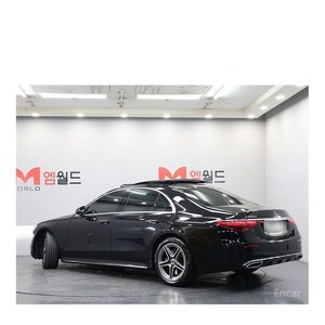 Mercedes-Benz Classe S S400 d 4MATIC Diesel Automatique 2022/3, 27 110 km, avec caméra de recul, conduite à gauche - Product Image 2