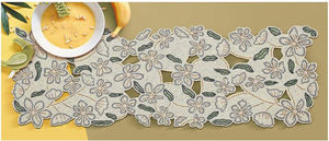 Chemin de table tricoté perlé brodé à la main avec motifs raffinés pour mariage, fête, baby shower, décoration de table de cuisine et de maison - Product Image 1