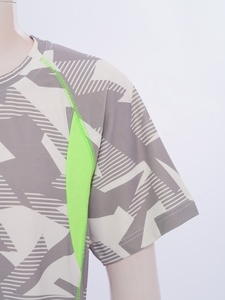 3-16 t-Shirt bambini ragazzi asciugatura rapida traspirante Top abbigliamento sportivo camicia Casual per il <span class=keywords><strong>calcio</strong></span> basket che corre in bicicletta <span class=keywords><strong>allenamenti</strong></span> - Product Image 4