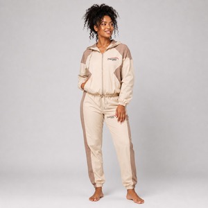 <b>Top</b> Trending Women Windbreaker Tracksuit Comfortable Breathable Eco Friendly <b>Top</b> Quality Custom Women Windbreaker Tracksuit Sets - Product Image 1