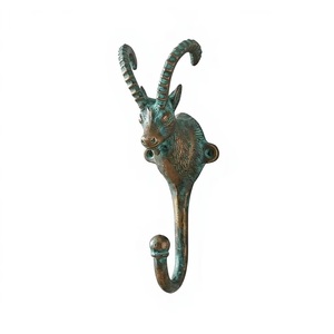 Gancho de Pared con Cabeza de Cabra de Hierro Fundido Hecho a Mano, Ecológico, Ajustable, Impermeable, Estilo Vintage para Ropa - Product Image 5