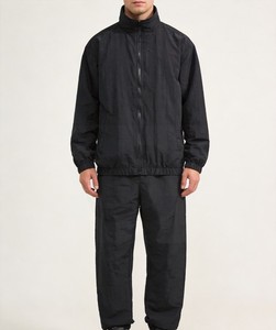 Ensemble de survêtement unisexe personnalisé, imperméable, écologique, en nylon, coupe-vent, léger, surdimensionné, streetwear, deux pièces, couleur unie - Product Image 1