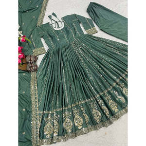 Robe Anarkali en satin vert de créateur Maruti avec dupatta élégante, style pantalon, 100% soie, taille L, tenue pour femme - Product Image 3