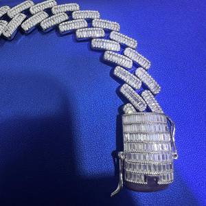 Pulsera de eslabones cubanos Miami con moissanita de corte brillante redondo y engaste de garra, de plata de ley 925 chapada en oro, joyería hip hop para mujer - Product Image 5