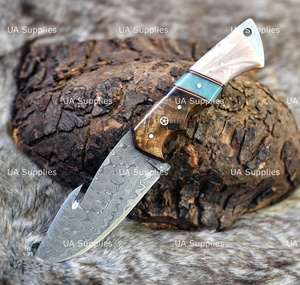 Couteau de chasse et d'abattage à lame fixe UA Supplies Gut Hook en acier Damas de qualité industrielle, pointe tombante, manche en résine de bois de rose - Product Image 4