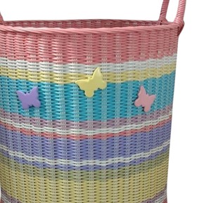 Panier en rotin rayé pastel avec accents papillon, tissé à la main, bac de rangement décoratif mignon pour chambre d'enfant et maison - Product Image 3