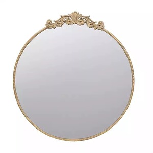 Increíble espejo metálico de diseño con marco delgado que realza temáticas románticas, modernas, vintage o bohemias sin esfuerzo. - Product Image 3