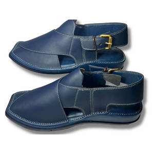 Zapatos Peshawari Chappal Kheri de Cuero Negro Charolado Premium para Hombre, Brillantes, Tradicionales para Bodas, Ajustables - Product Image 4