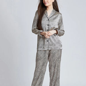 Bata de Baño Premium para Hotel, Tejido de Rizo, Cintura Elástica, Mangas Largas, Largo hasta la Rodilla, Logotipo Frontal, Sexy, Ropa de Dormir para Mujer, Alta Calidad - Product Image 5