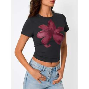 Tops cortos de primavera y verano 2025 a la moda para mujer, camisetas gráficas informales bonitas básicas, ropa de moda a la moda para uso en el gimnasio - Product Image 4