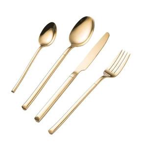 Ensemble de couverts en acier inoxydable écologiques, finition polie dorée, ajoute une touche moderne et luxueuse, pour les tables décontractées ou formelles, les fêtes - Product Image 1