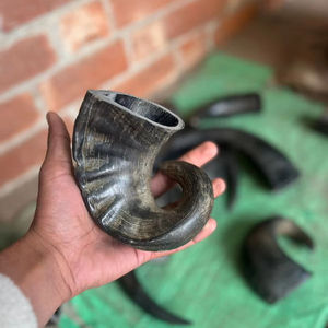 Friandises à mâcher pour chiens et chats en corne de buffle, écologiques, durables, de qualité supérieure, fabriquées à la main, exportées par ZF Global, usine indienne de cornes, emballage en carton - Product Image 3