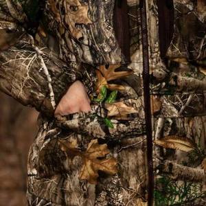 Veste de chasse à capuche épaisse avec couche extérieure coupe-vent et isolation intérieure douce pour les conditions hivernales difficiles - Product Image 3