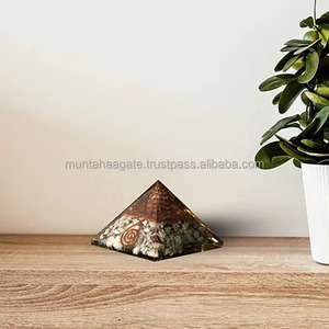 Pirámide de Orgón con Piedras Preciosas Multicolores, Hecha a Mano, Protección Energética, Protección Contra Campos Electromagnéticos, Decoración para el Hogar - Product Image 3
