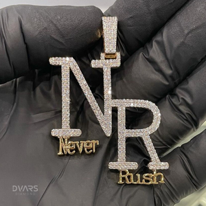 Pendentif Personnalisé Lettre Initiale Glacée Bling Hip Hop en Argent Sterling 925 Plaqué Or 18K avec Moissanite de Luxe Sertie Griffe - Product Image 1