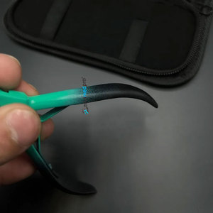 Pince à démonter les extensions capillaires professionnelle à deux trous, en acier inoxydable de qualité chirurgicale, écologique, bicolore, personnalisable avec votre marque - Product Image 4