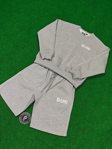 Conjunto de Sudadera y Pantalones Cortos Oversize para Hombre ECHO, Color Gris Sólido, Tejido de Algodón, Estilo Casual, para Otoño, con Logotipo Bordado - Product Image 4