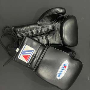 Ensemble de boxe personnalisable en PVC/PC pour l'entraînement aux arts martiaux MMA Sanda avec protection des poignets et de la tête à lacets - Product Image 6