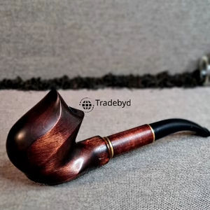 Pipa de Tabaco de Madera Natural Premium, Ecológica, Hecha a Mano, con Acabado Moderno en Laca, Regalo para Coleccionistas, por Tradebyd - Product Image 1