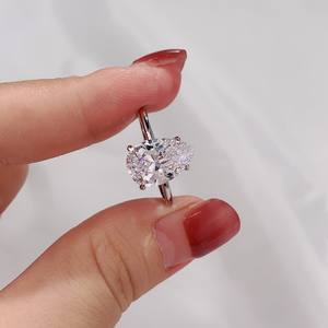 Bague solitaire en diamant de culture en forme de poire pour femme, en platine, pour fiançailles, mariage, ou comme cadeau pour petite amie - Product Image 5