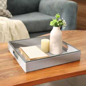 Plateau décoratif carré en tissu avec poignées, design minimaliste pour l'organisation de la maison, plateau de service en similicuir, décoration de table - Product Image 2