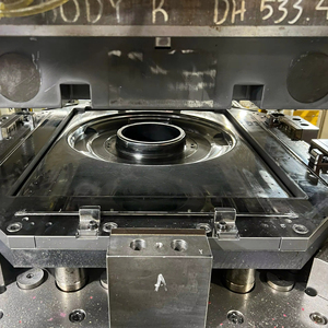 Fabricante Confiable de Moldes de Estampación Metálica para Productos de Aluminio, Cobre, Acero Inoxidable y Acero - Product Image 1