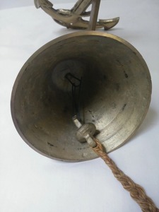 กระดิ่งทองเหลืองโบราณ Royal Brass Bell B2B ดีไซน์วินเทจ กระดิ่งทองเหลืองคุณภาพพรีเมียม สำหรับตกแต่งเรือ บ้าน ประตู นอกบ้าน วัด และสวน - Product Image 3