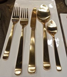 Juego de Comedor de Estilo de Vida Ultra Premium para Exportación al por Mayor - Product Image 6