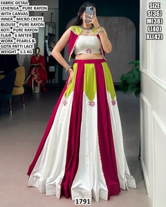 ชุดเลเฮนกาแบบดั้งเดิม - Product Image 4