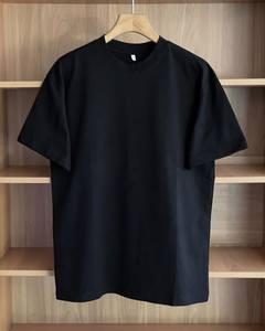 Camiseta de Manga Corta para Hombre, Corte Regular, Cuello Redondo, Tela Dobby Americana Lavada Vintage de 240g, Poliéster/Algodón - Product Image 2