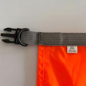 Ensemble de sacs étanches en nylon violet, orange, vert et bleu avec fermeture à enroulement pour usage extérieur - Product Image 3