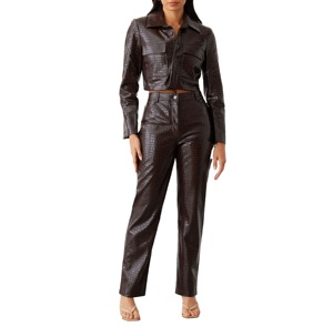 Pantalon en cuir pour femme, usage extérieur, tissu respirant, avec plusieurs poches personnalisées, adapté à la randonnée, vente en gros de pantalons en cuir pour femme - Product Image 4