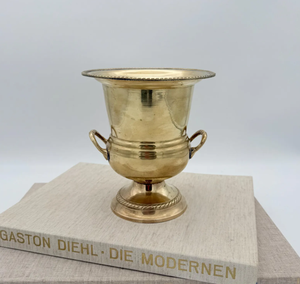 Handmade Modern Aluminium Eco-Friendly Decorative Tabletop <b>Vase</b> Gold <b>vase</b> for Christmas Banquets Lounges Elegant Luxury Design - Product Image 3