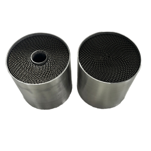 Convertidor catalítico universal <span class=keywords><strong>de</strong></span> catalizador <span class=keywords><strong>de</strong></span> metal monolito <span class=keywords><strong>de</strong></span> panal precioso Pt Pd para estufa <span class=keywords><strong>de</strong></span> leña o chimenea - Product Image 2