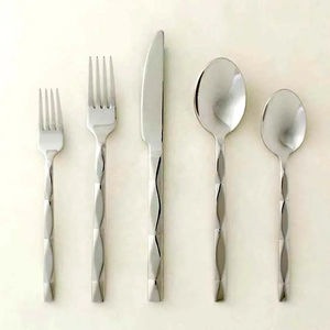 Ensemble de couverts professionnels modernes en acier inoxydable, finition miroir, légers, compatibles lave-vaisselle, pour la restauration, les banquets et les fêtes - Product Image 6