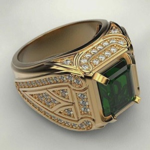 Anillo de Hombre con Diamante Moissanita Corte Esmeralda Chapado en Oro Amarillo de 14k, Joyería de Plata 925, Anillo de Diamantes Estilo Hip Hop con VVS - Product Image 1