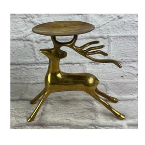 Bougeoir Vintage en Aluminium Solide de Cerf avec Finition en Laiton Plaqué Salon Table Diwali Occasion Festive Décoration de la Maison - Product Image 1