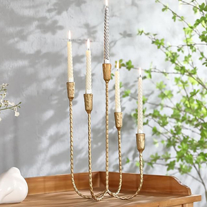 Candélabre en fonte à 5 bras, porte-bougies hauts en laiton antique, décoration vintage style ferme - Product Image 3