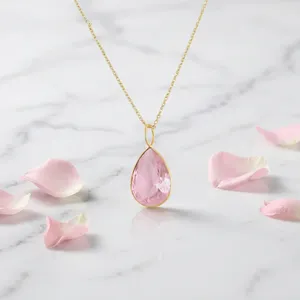 สร้อยคอจี้หินควอตซ์สีชมพูทรงโรสคัท งานแฮนด์เมด ชุบทอง 18K พร้อมสายทองเหลือง  รับสั่งทำเครื่องประดับแฟชั่น - Product Image 1