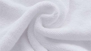 Toalla de Mano Blanca 100% Algodón Puro, 550 GSM, Gruesa y Afelpada, Altamente Absorbente, para Hoteles, Resorts y Gimnasios, Disponible para la Venta - Product Image 2