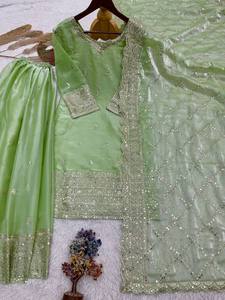 Conjunto de Traje Étnico de Seda GMY Pura para Mujer con Bordado Intenso, Lentejuelas y Elegante Dupatta - Product Image 4