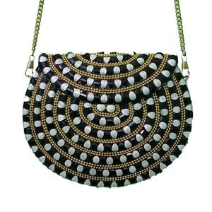 Sac bandoulière pour femme, orné de perles, avec fermoir métallique, idéal pour les soirées, modèle GC-BG-306-B, disponible au meilleur prix auprès d'un exportateur indien. - Product Image 1