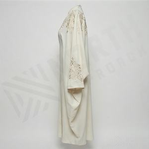 Abaya en mousseline brodée pour femmes avec strass, robe personnalisée pour femmes musulmanes, abaya deux pièces, design d'abaya musulmane pour femmes - Product Image 3