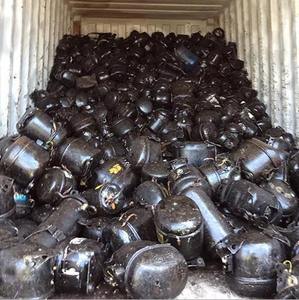 Déchets de compresseurs électroniques AC et de compresseurs de réfrigérateur de haute qualité (qualité HMS) Modèle 36346 Compresseurs de marque DE Origine Disponible à la vente - Product Image 1