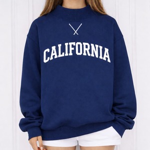 Achetez un sweat-shirt à col montant surdimensionné pour femme, chaud et confortable, style streetwear tendance. - Product Image 1