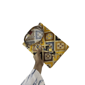 TENDANCE EN COTON DOUX IMPRIMÉ KURTA AVEC PAYJAMA JAUNE - Product Image 1