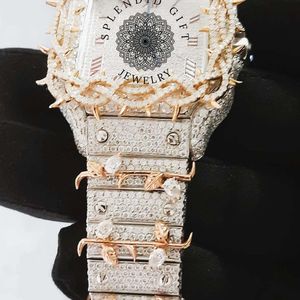 Reloj Splendid Diamond Moissanite para Hombre, Analógico de Cuarzo, Caja Cuadrada de Lujo, Números Romanos, Cierre Oculto, Cristal de Zafiro de 28 mm, ETA - Product Image 2