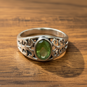 4.1 Grams <b>Peridot</b> Fashion <b>Ring</b> - Product Image 3