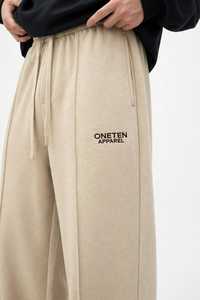 Pantalones Deportivos Anchos Color Beige para Hombre ONETEN, Cintura Elástica, Peso Medio, con Bolsillos Laterales, Logotipo y Frente Plano - Product Image 6
